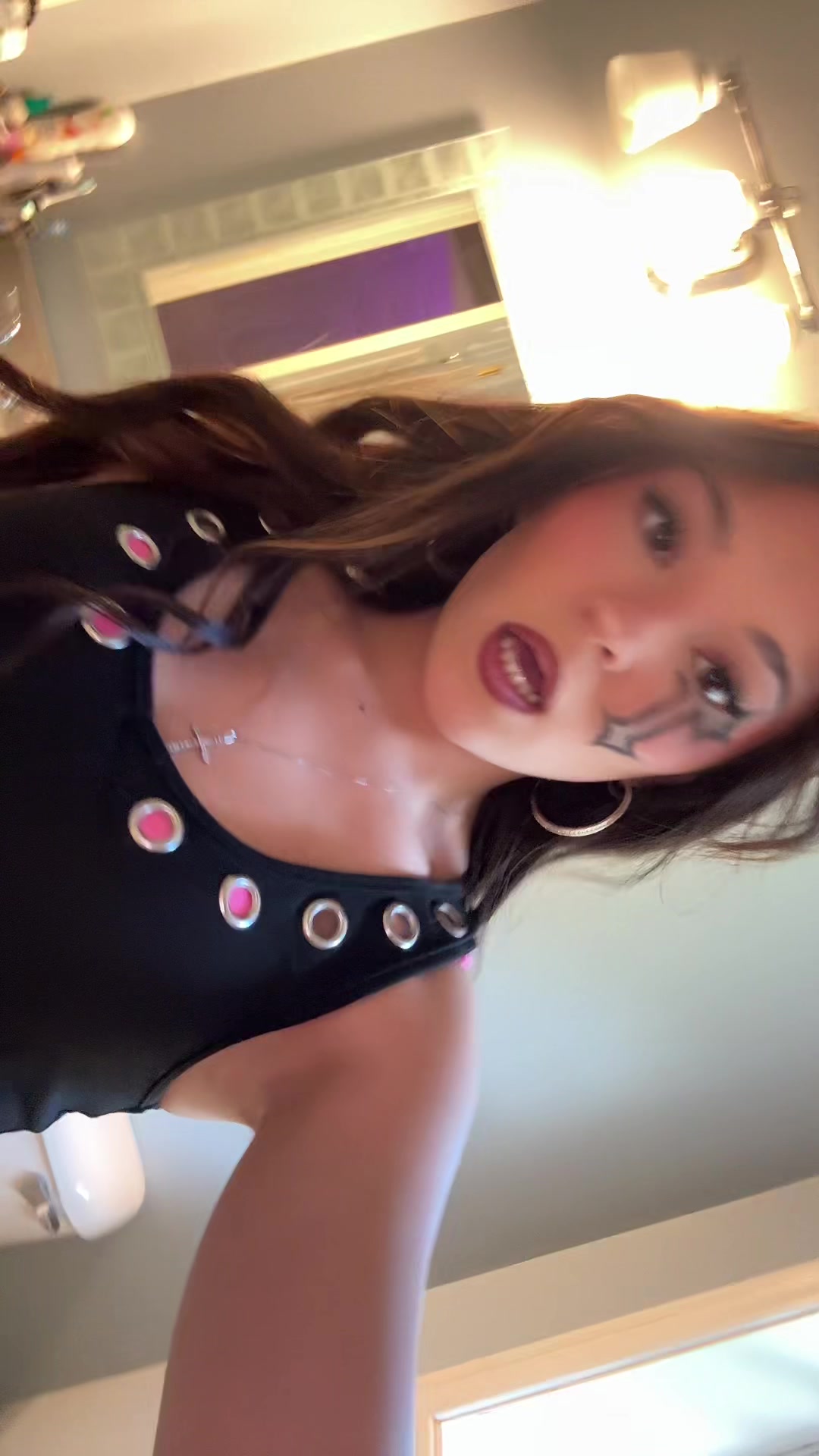 @🖤🙈