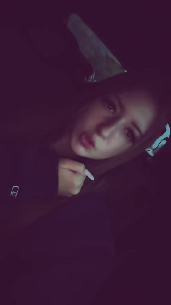 @naomi.zwlsk
