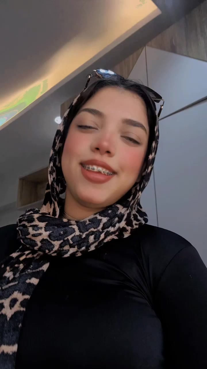 @ساره