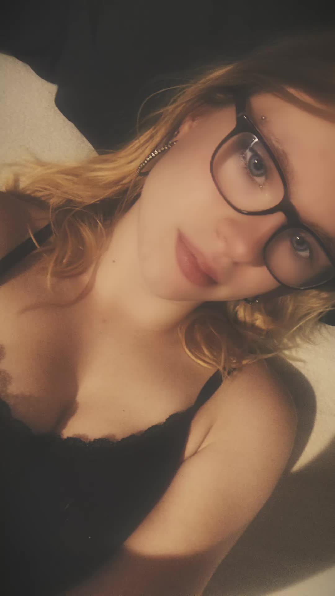 @<3