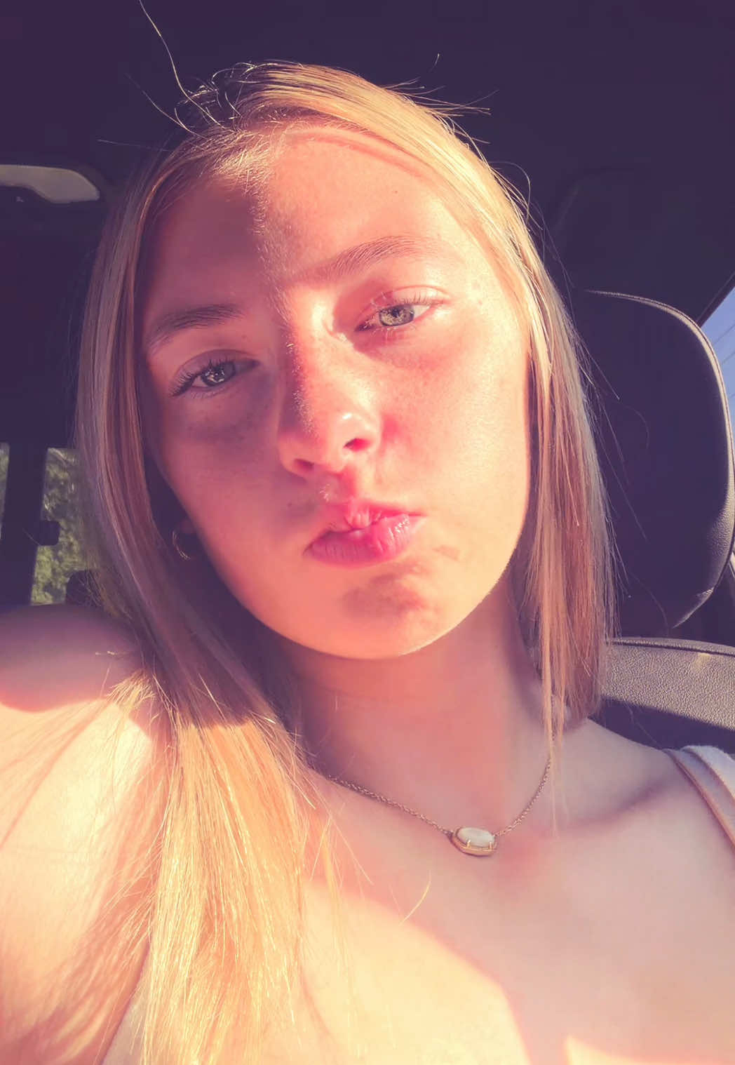 @𝐄 𝐕 𝐈 𝐄  𝐆 𝐑 𝐀 𝐂 𝐄