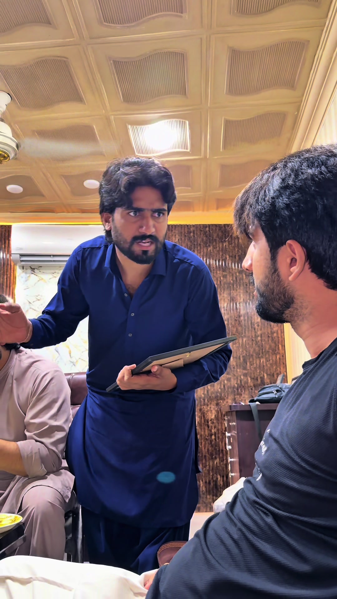 @Veer_Shahzaib