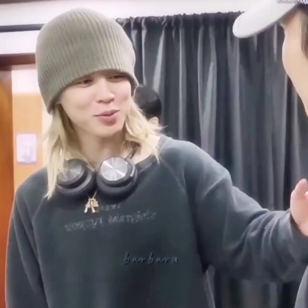@𝓑𝓪𝓻𝓫𝓪𝓻𝓪 𝓜𝓻𝓾𝓴