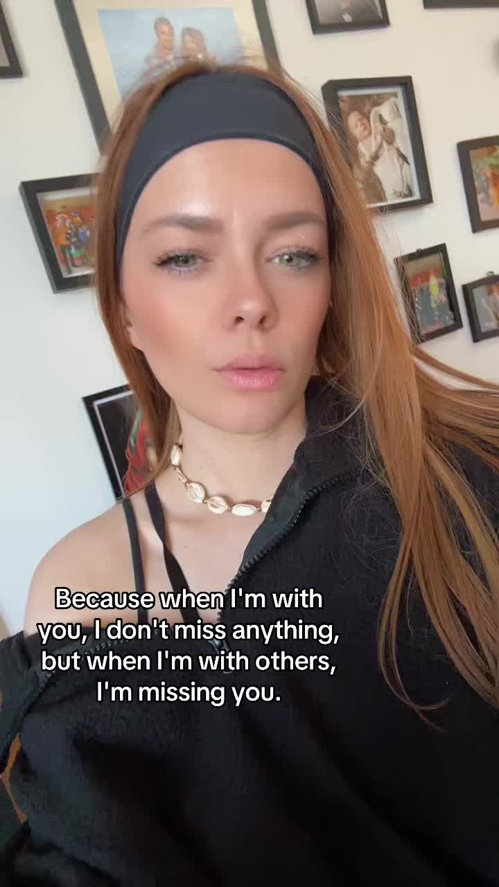 @Vivixsch_