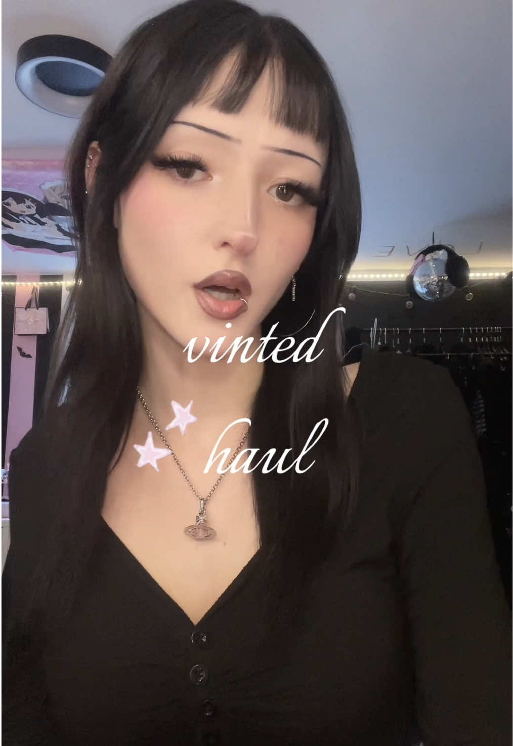 @Luzi ໒꒱