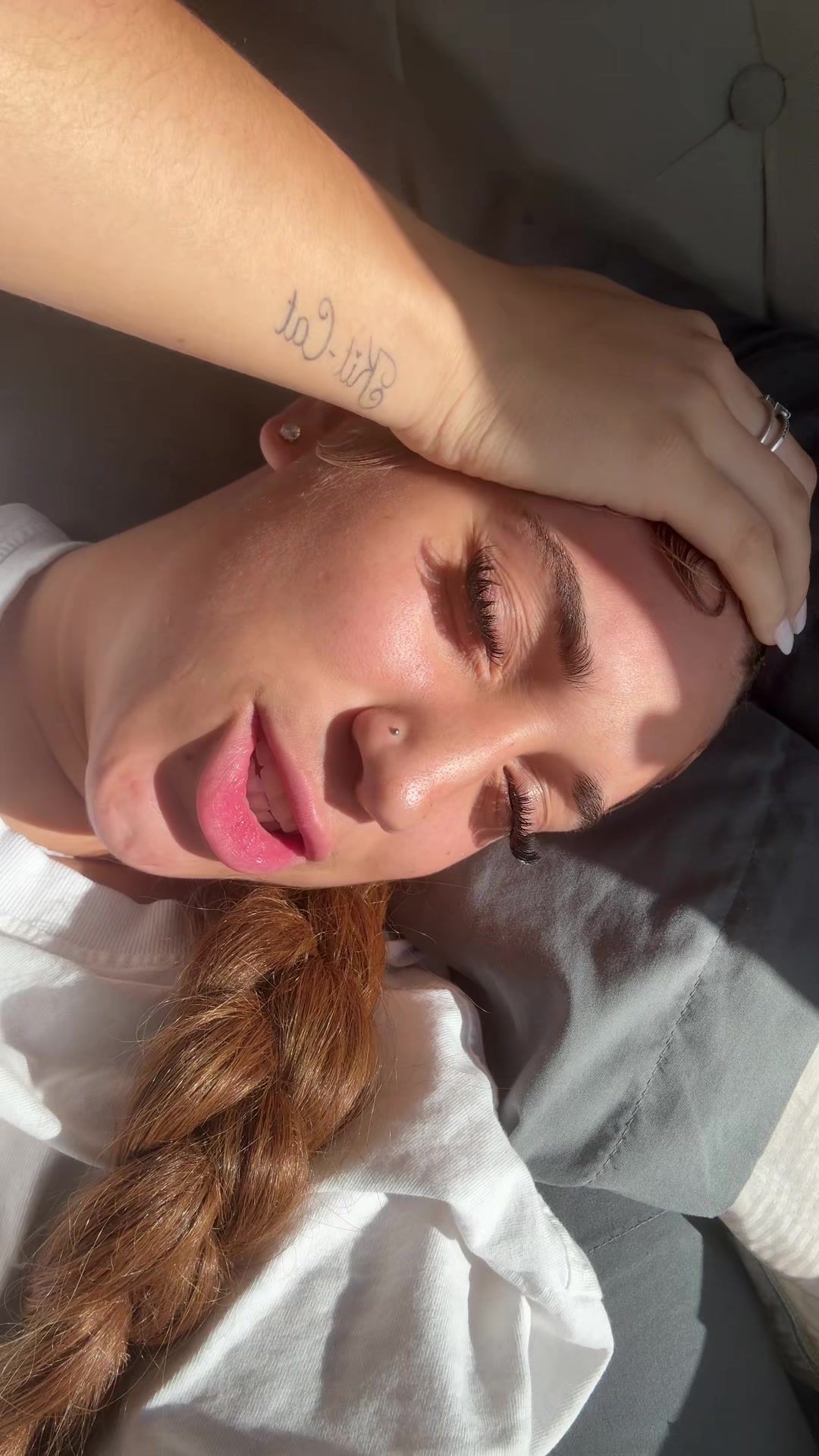 @Lightskinlesbo