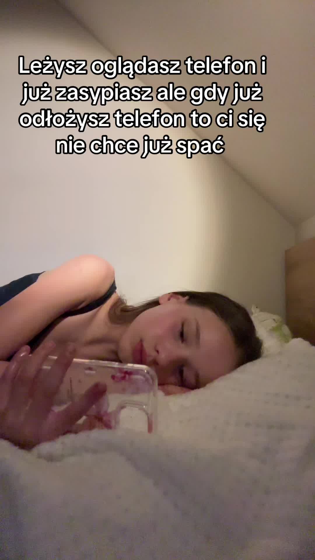 @Wiczka_206