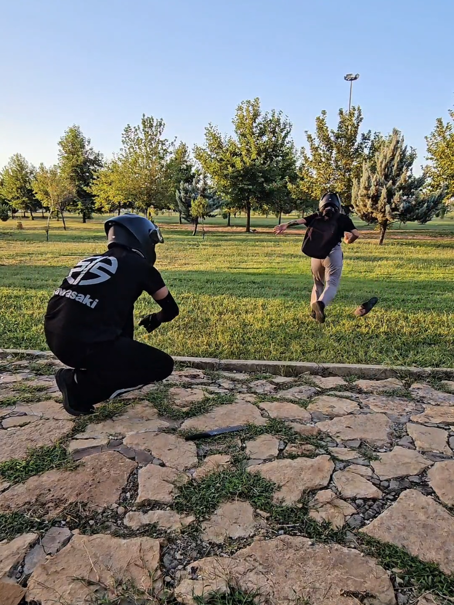 @eyoli