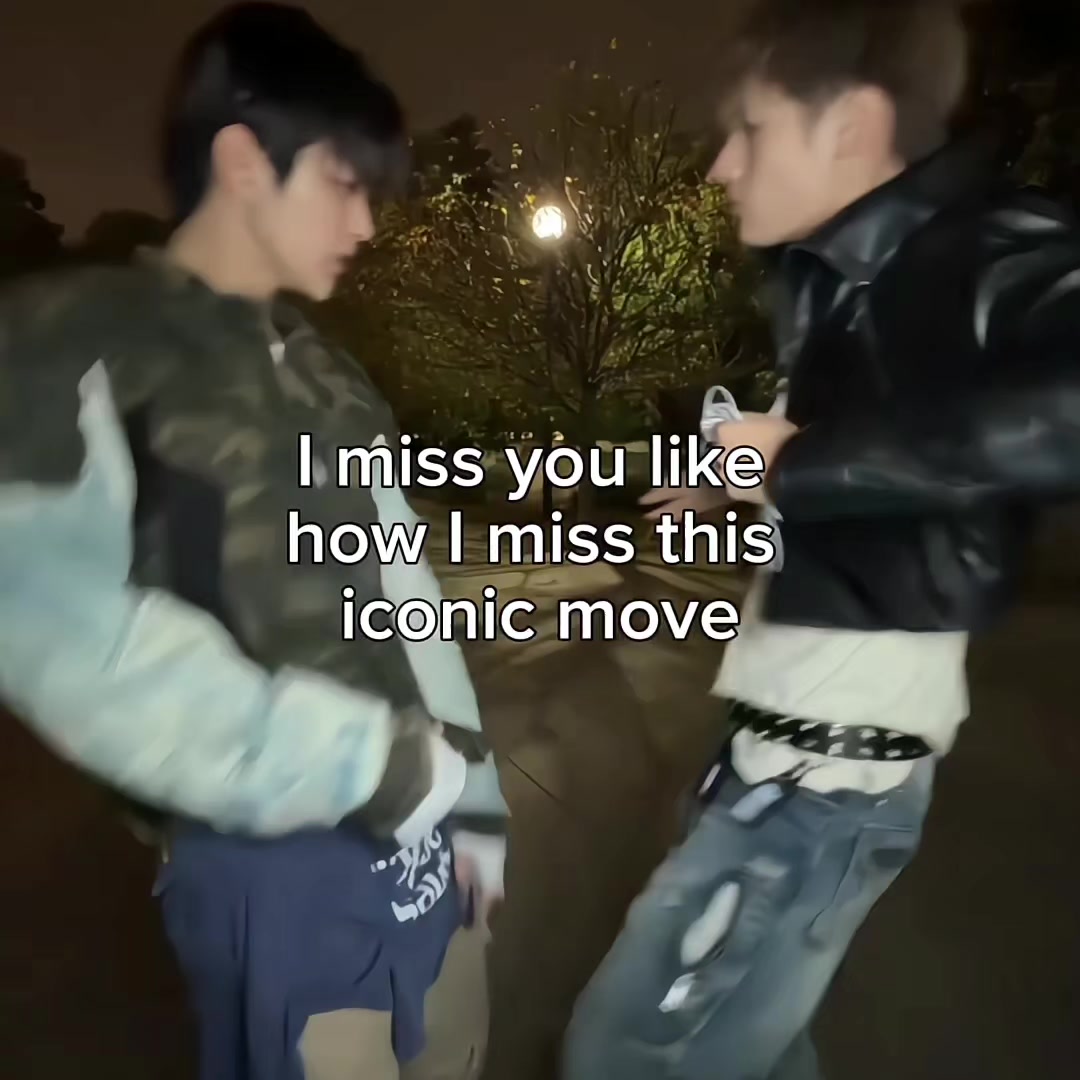 @keonho's left thick eyebrow