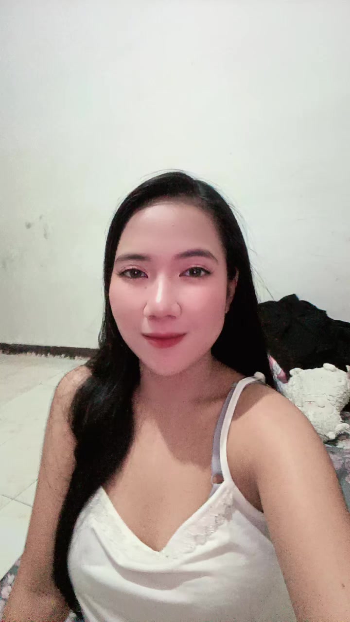 @Ems_