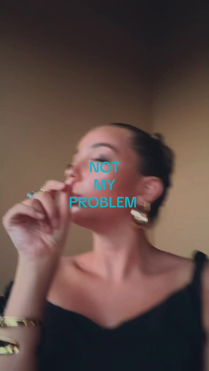 @hélo