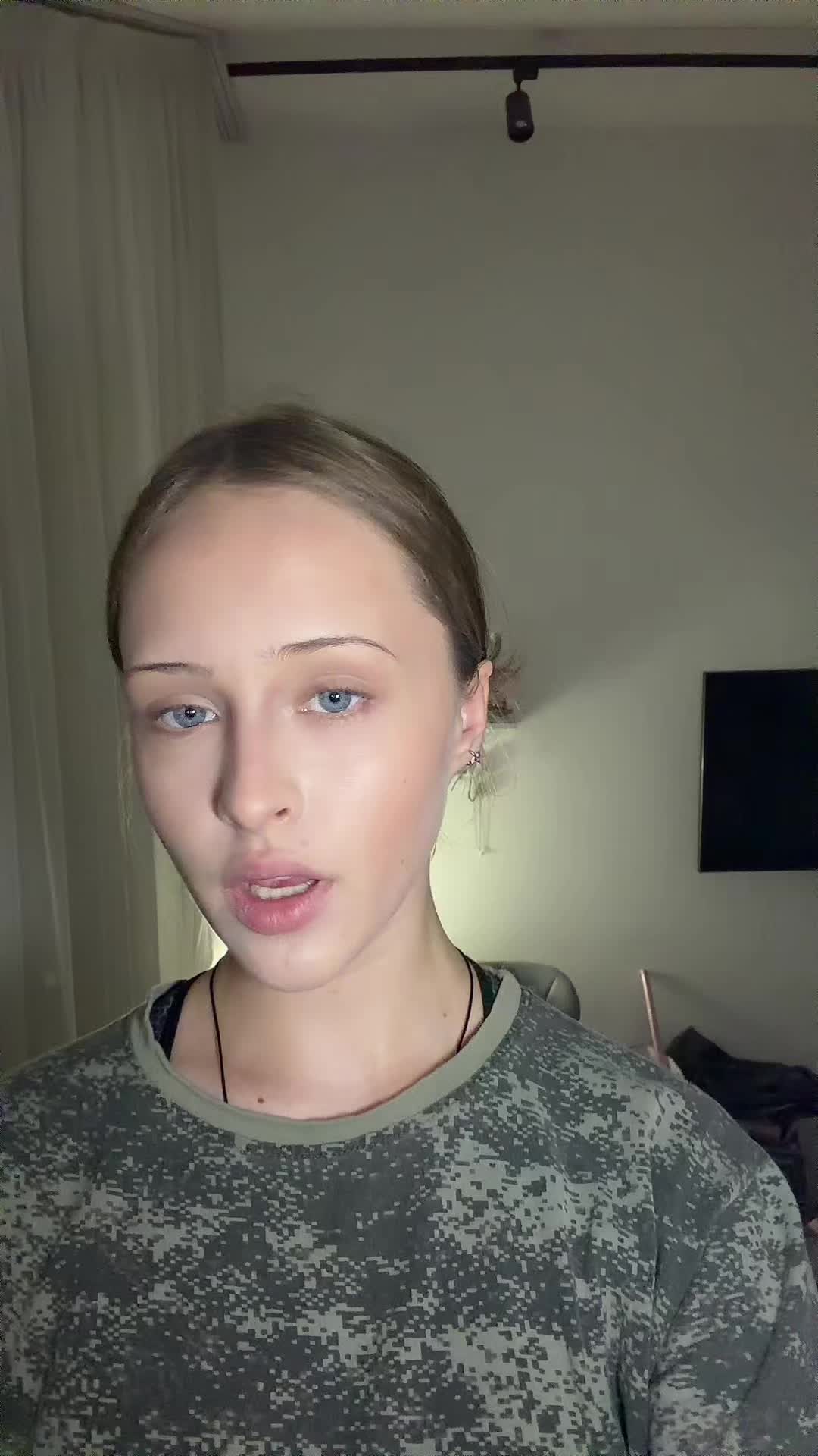 @av8