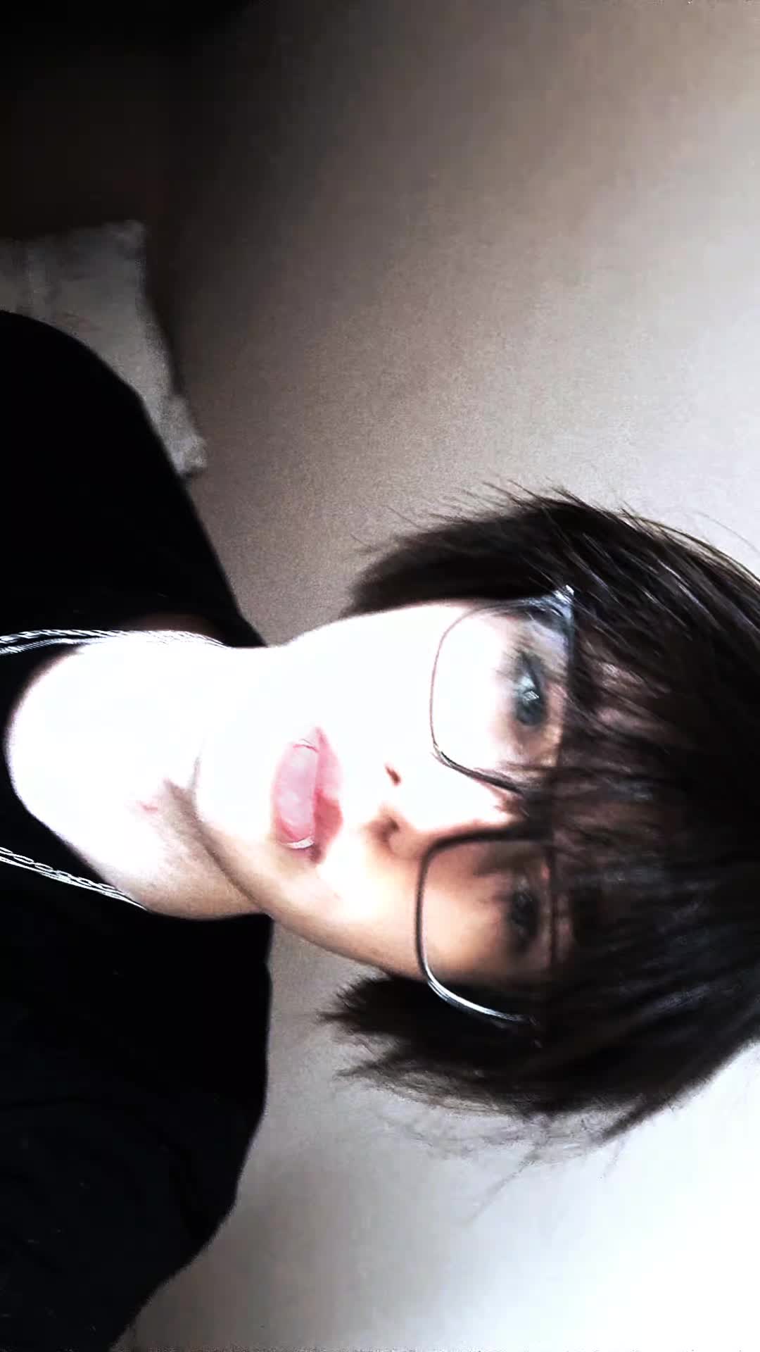 @femboypawjob43