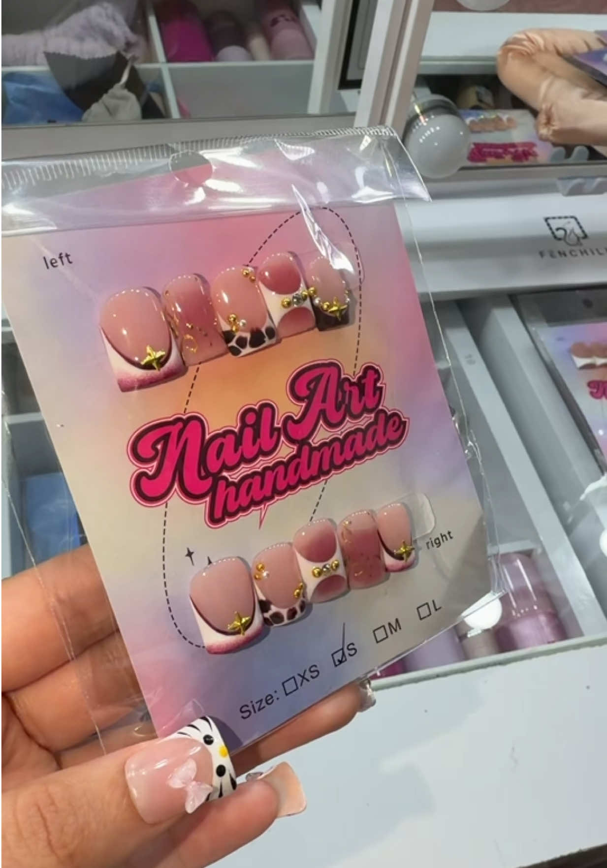 @𝑀 𝑜 𝑛 𝑖 𝑐 𝑎．
