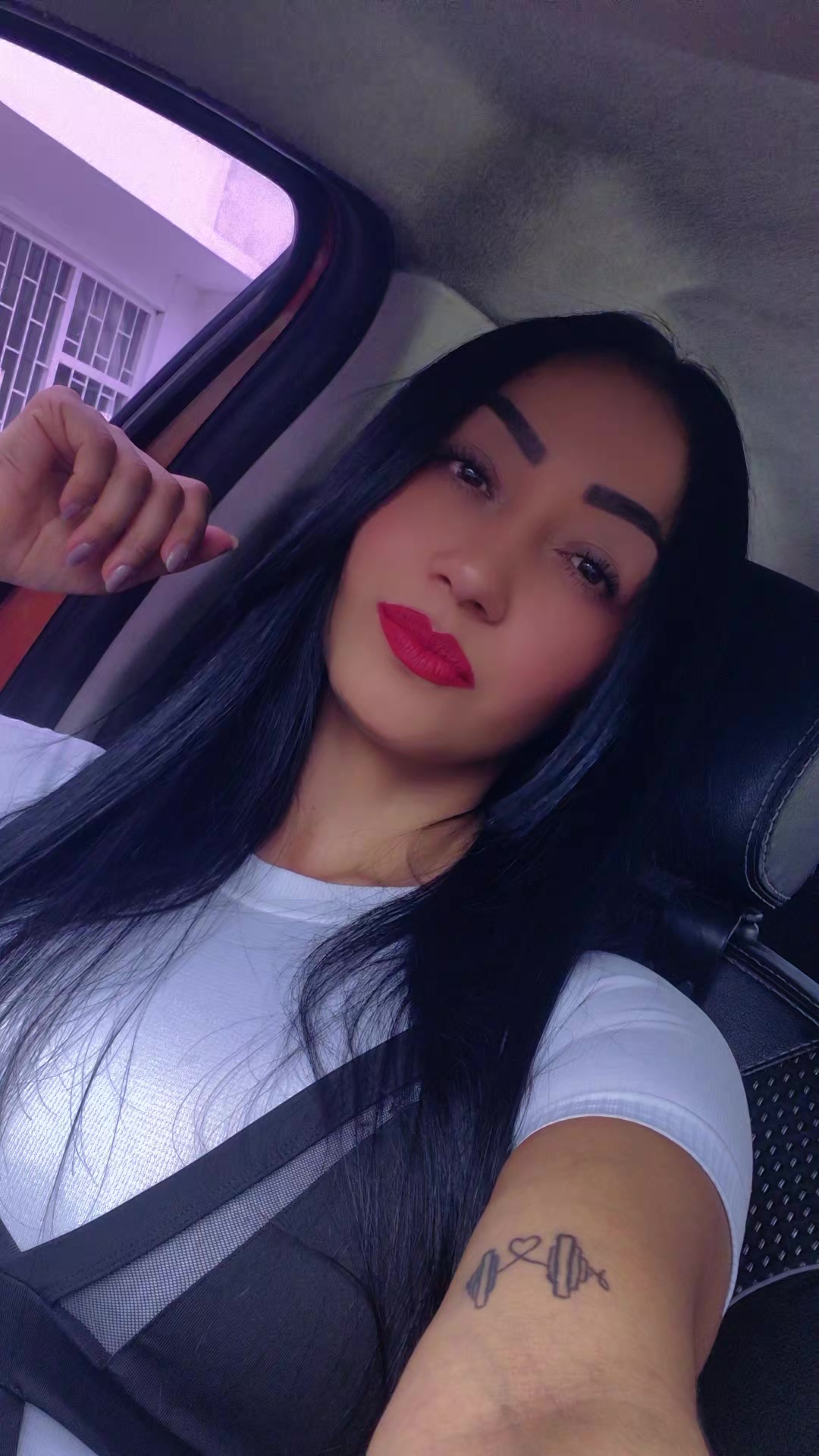 @Julie Vanesa . Te sigue