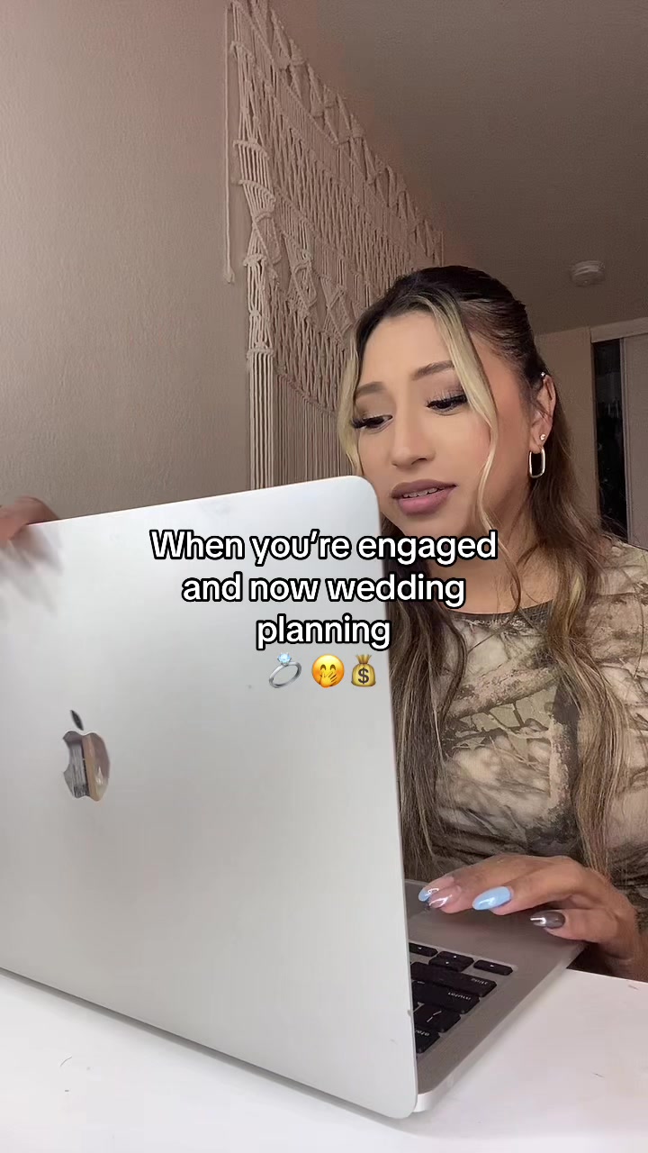 @Lupita
