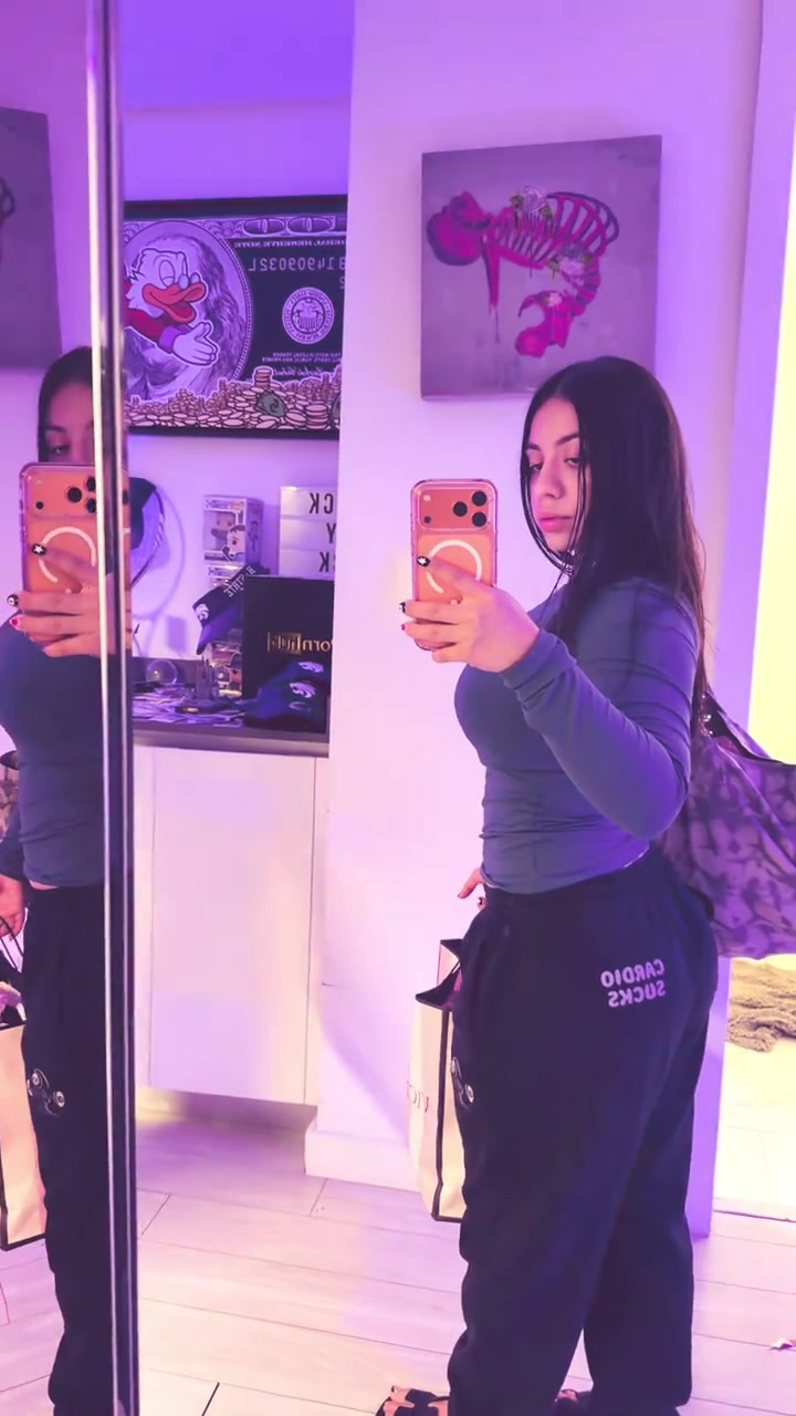 @Melztube.