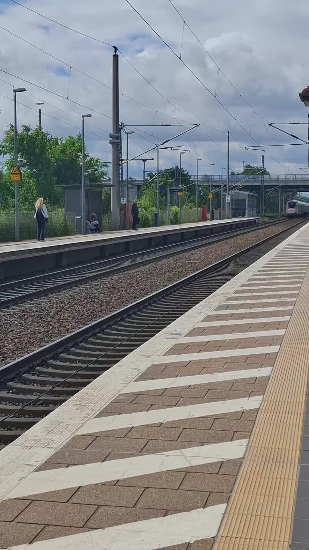 @Angeln und Z&uuml;ge 🇩🇪🚆🇩🇪🎣