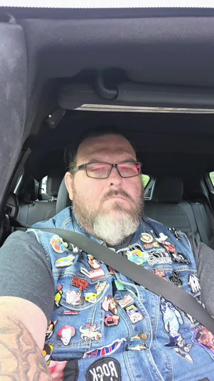 @DaveDaWanderbear (He/Him)
