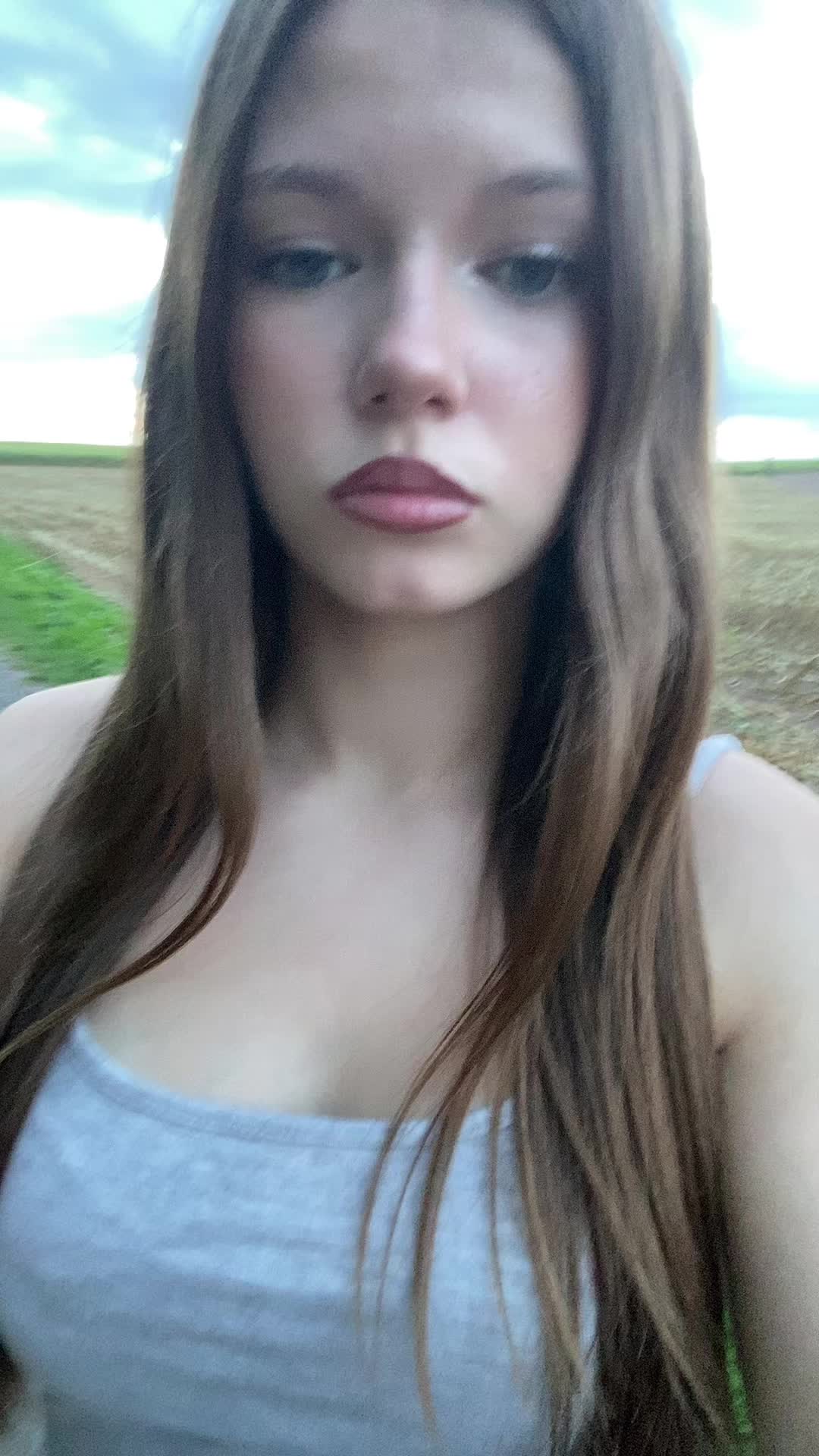 @ℒ𝑒𝓃𝒶𝒶
