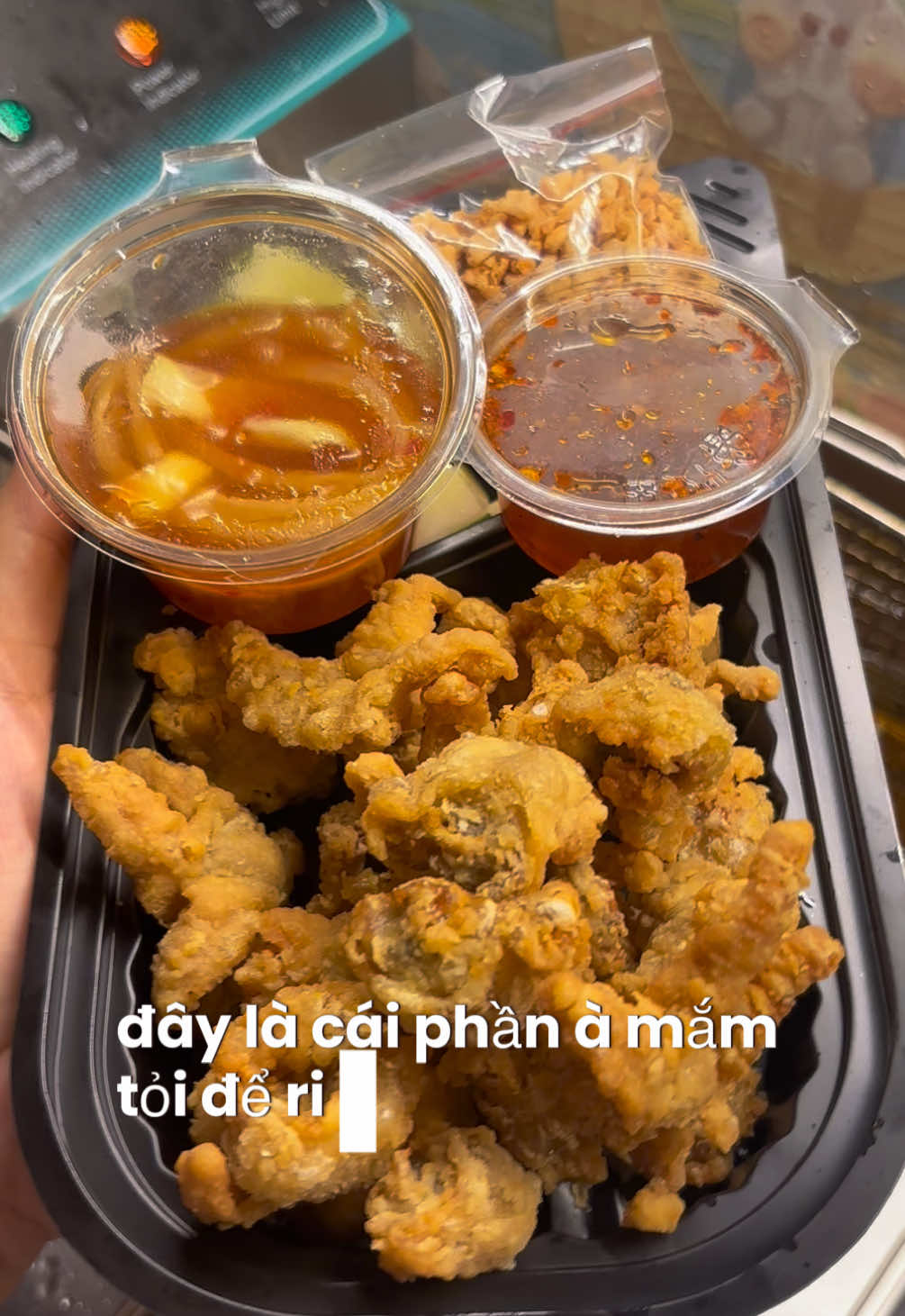 @Ch&acirc;n g&agrave; chi&ecirc;n gi&ograve;n - TULY