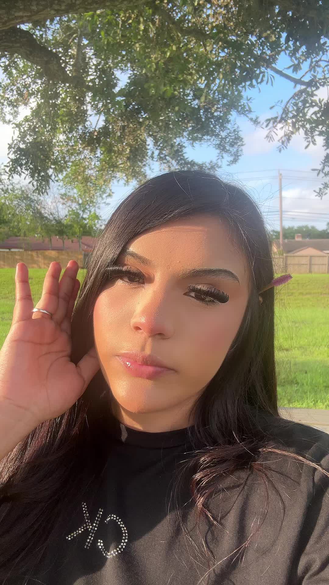 @iv.mixhellee