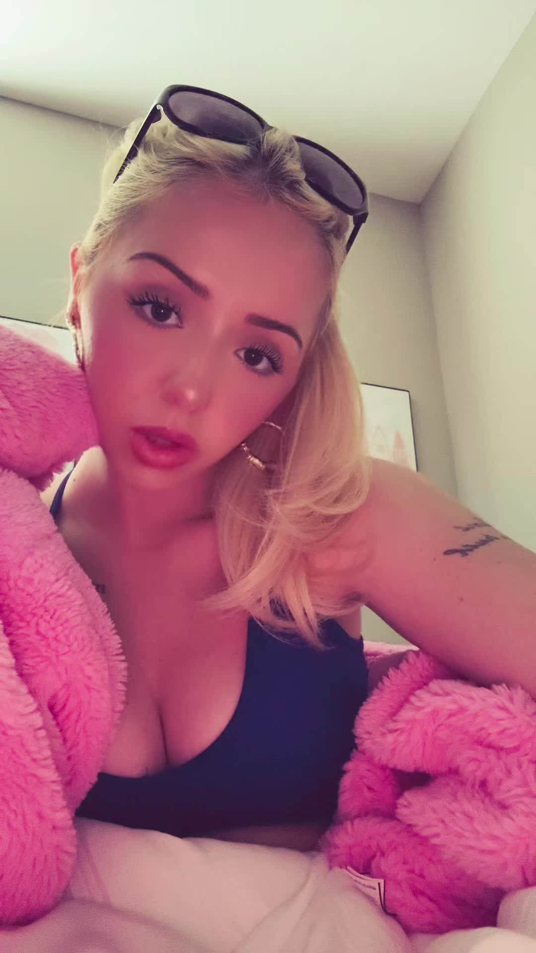 @Brianne 🌸🌛✨