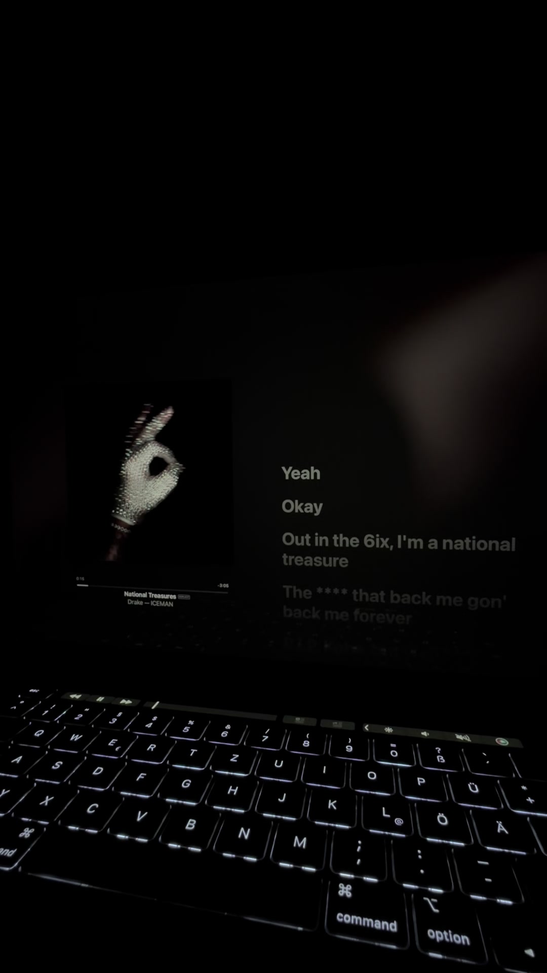 @LyricVibes🎧