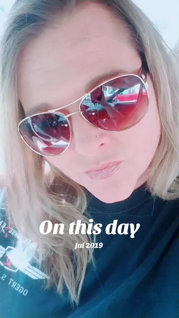 @Beautifulblueeyez