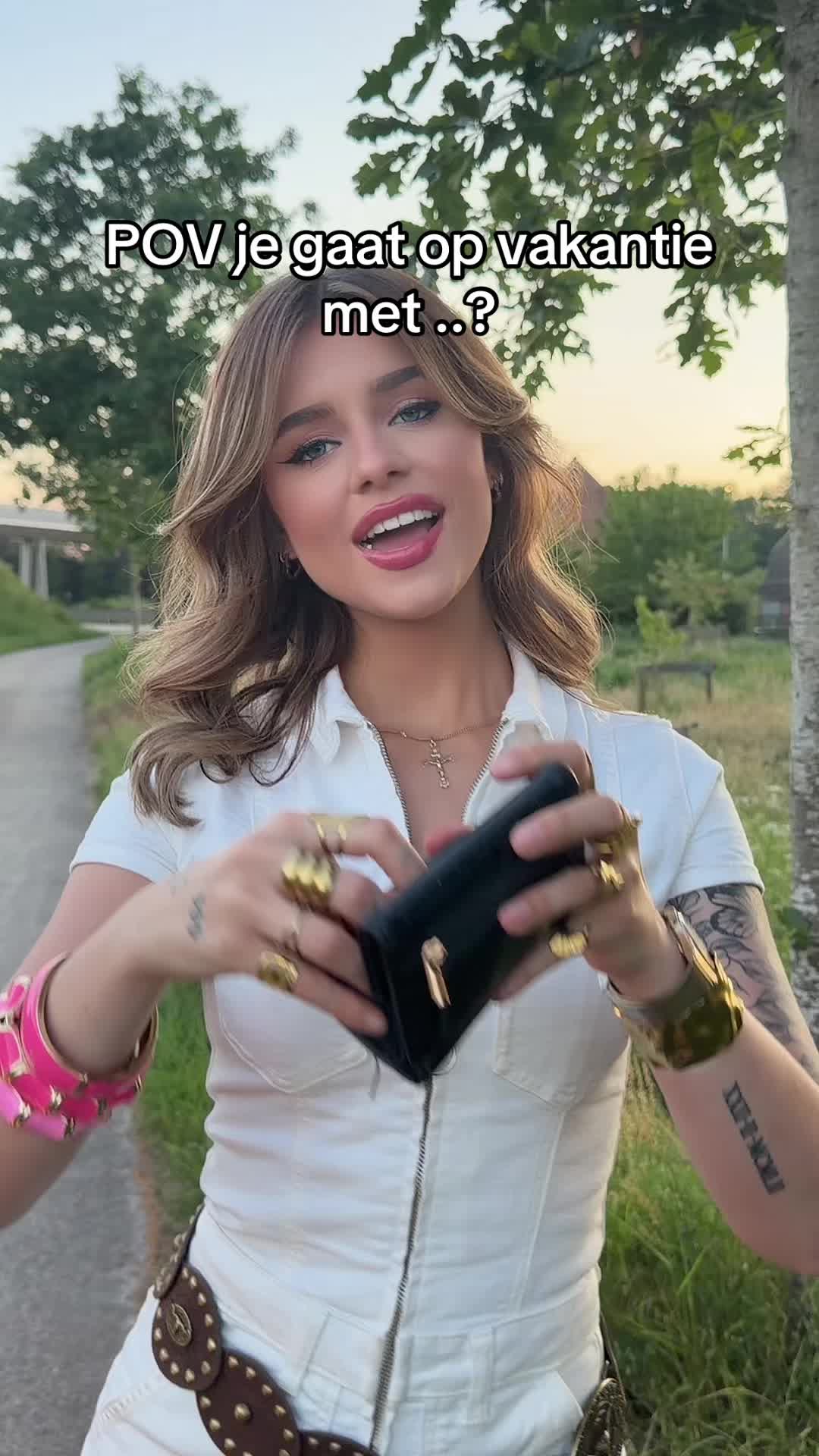 @JOYLIANA