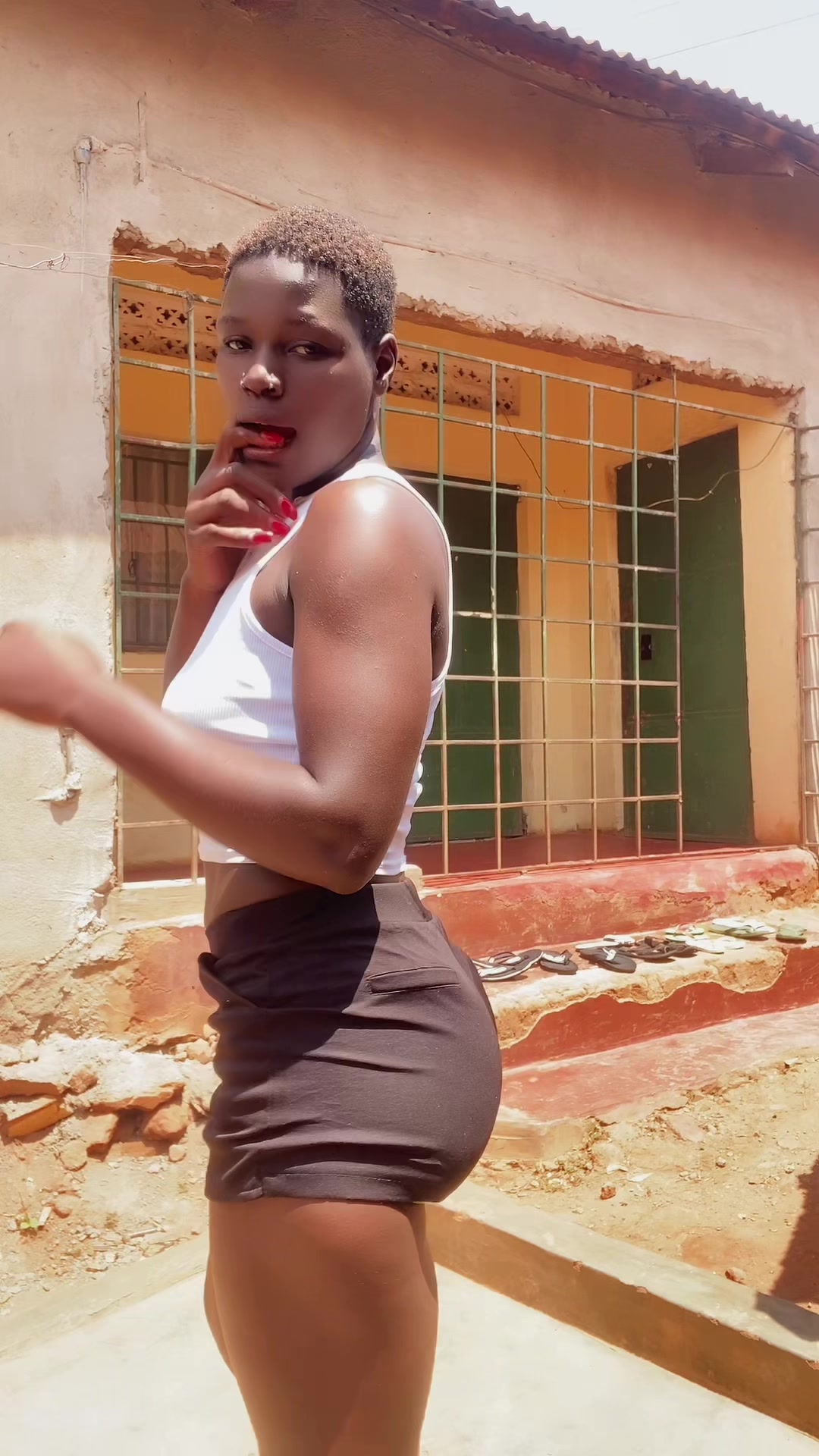 @Sharifahbooty 🇺🇬