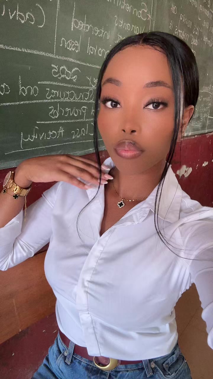 @Ma&rsquo;am Barbie💞