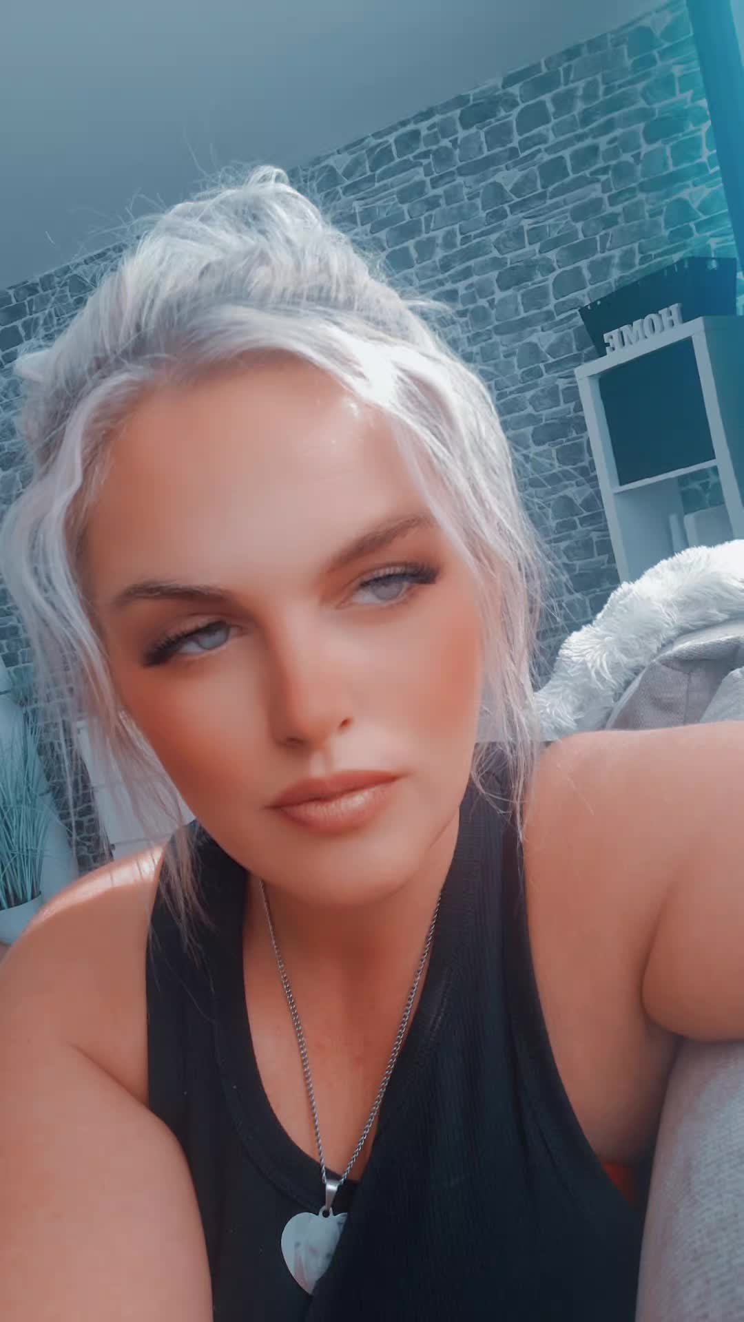 @Pia