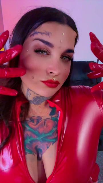 @Mistress Dolly