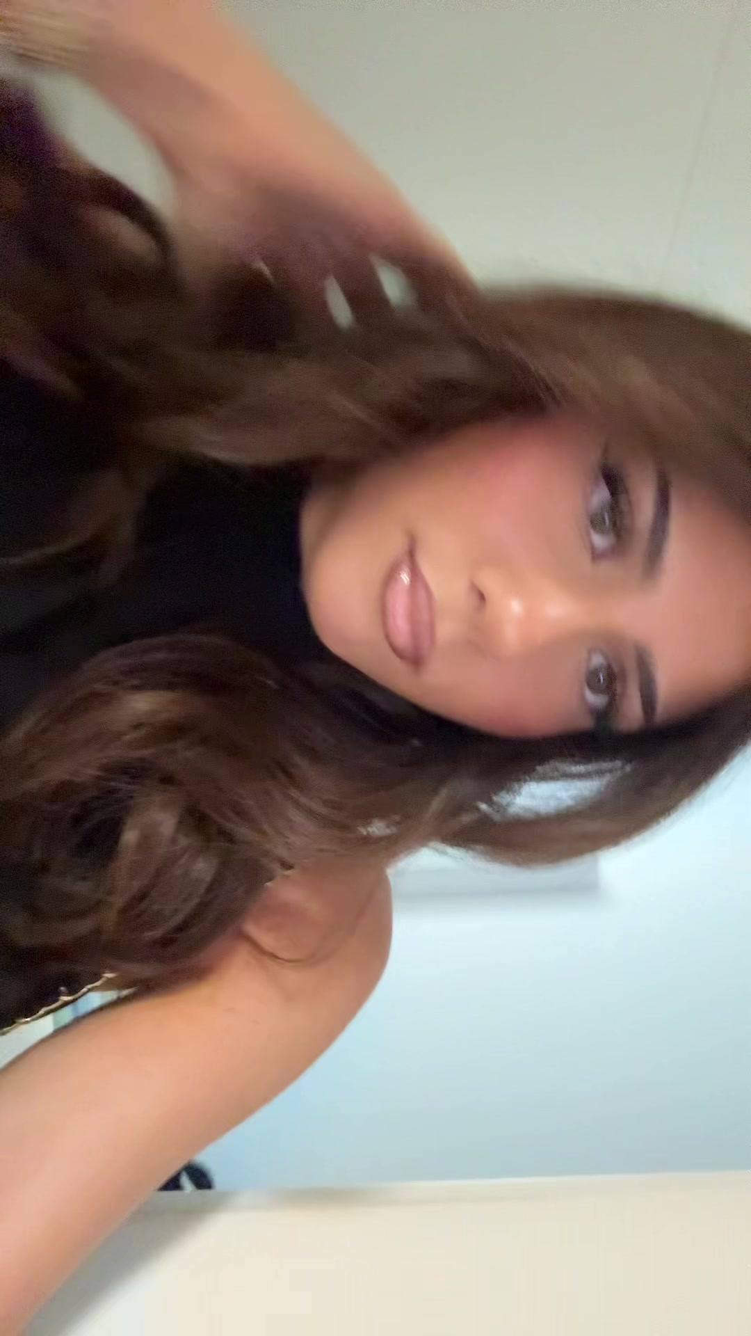 @𝒍𝒂𝒓𝒂🪽