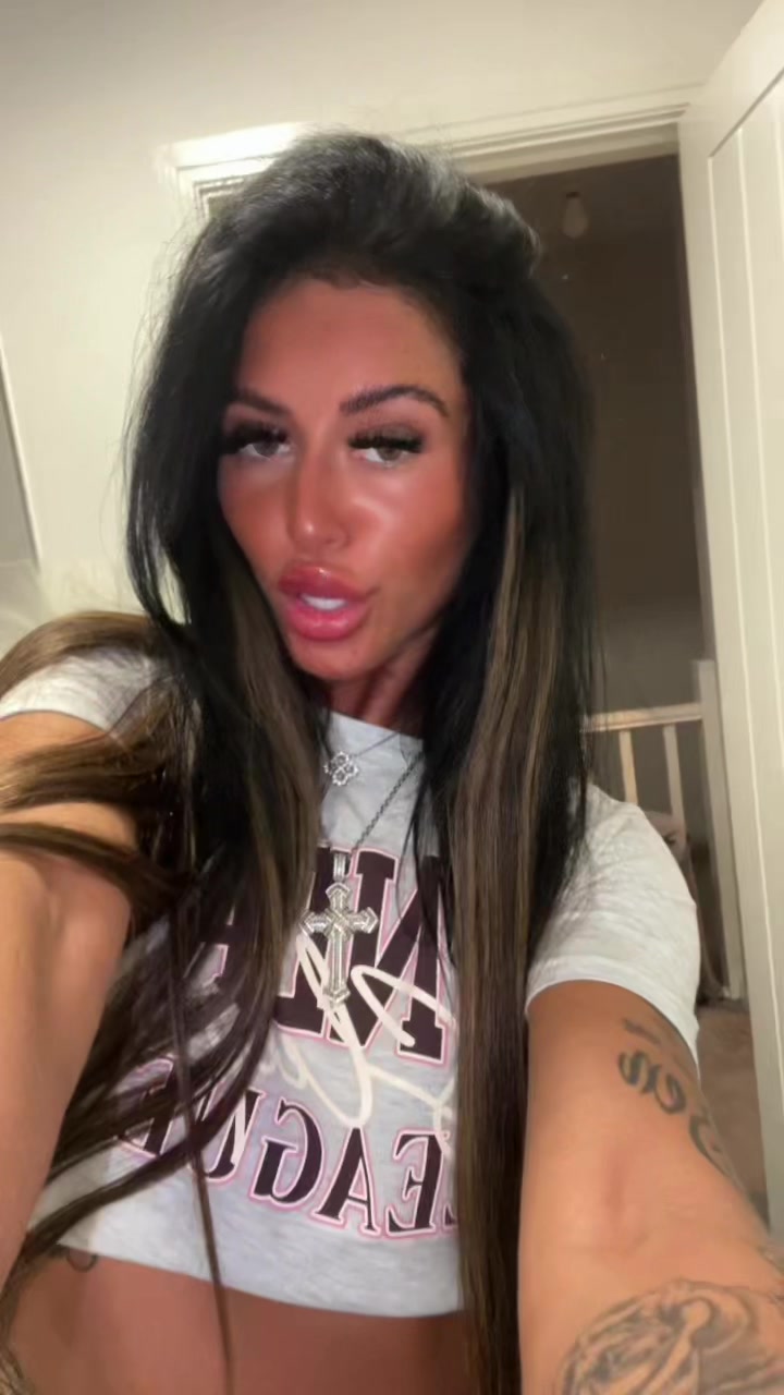 @courtneyreanne