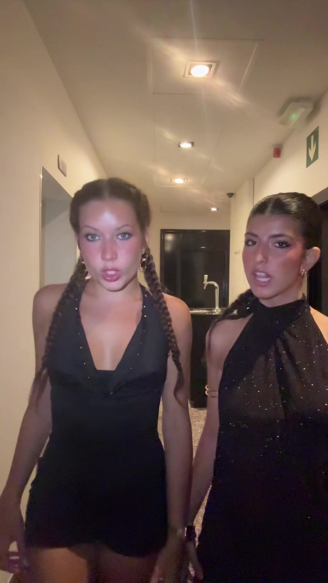 @Mo
