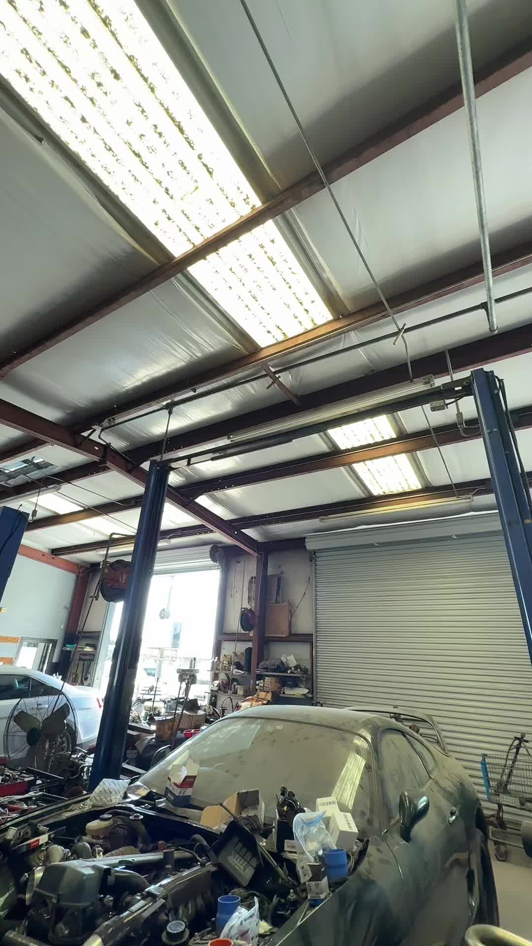 @LewisGarage