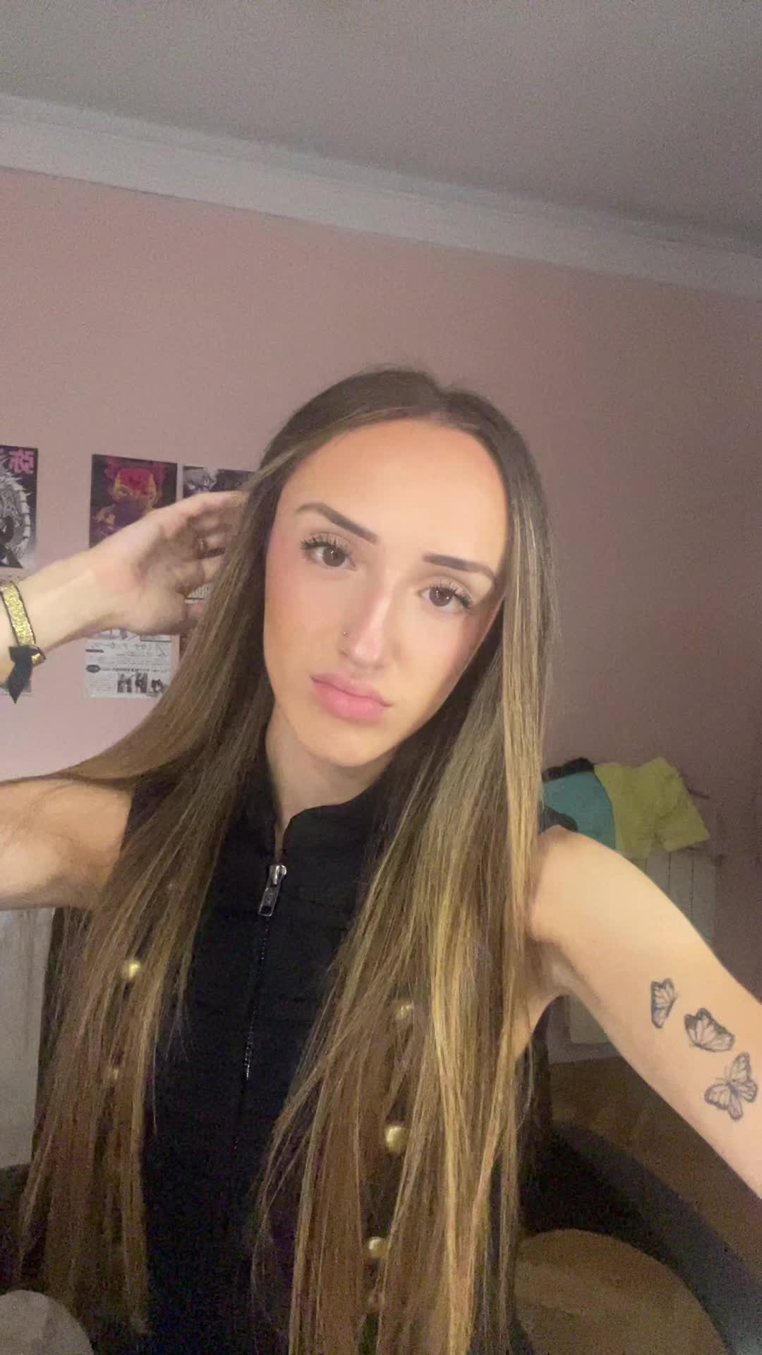 @ainaritaa