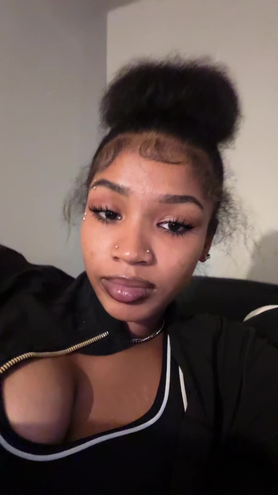 @Mi&rsquo;Yana Capri