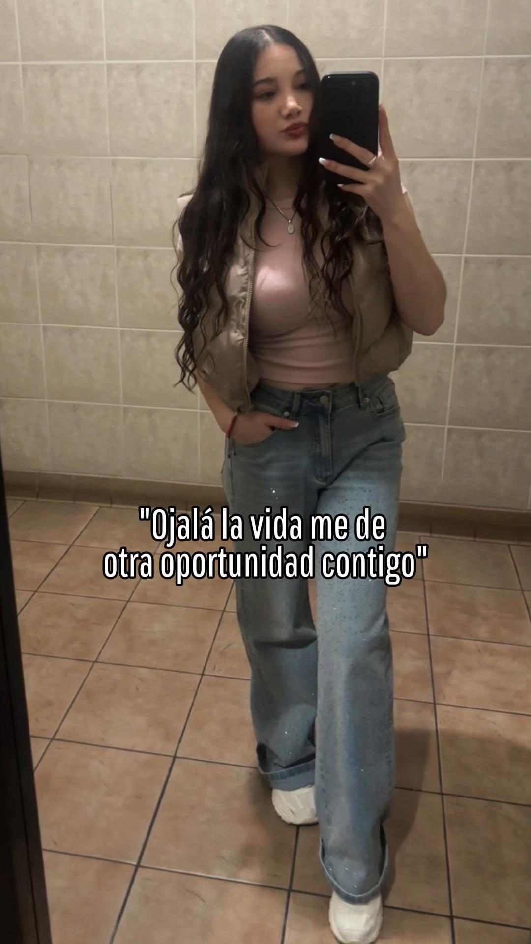 @Angie Lorena 💛✨
