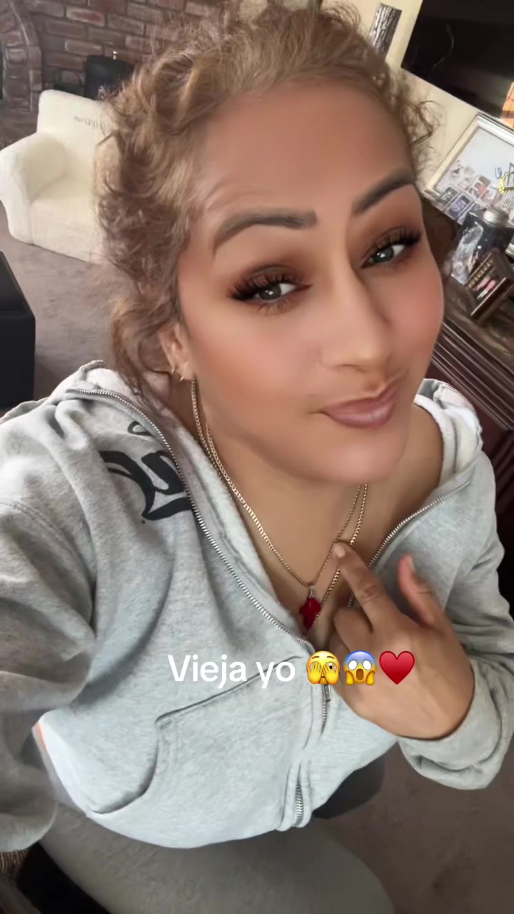 @🕊️🧸Gloria la china 🐒