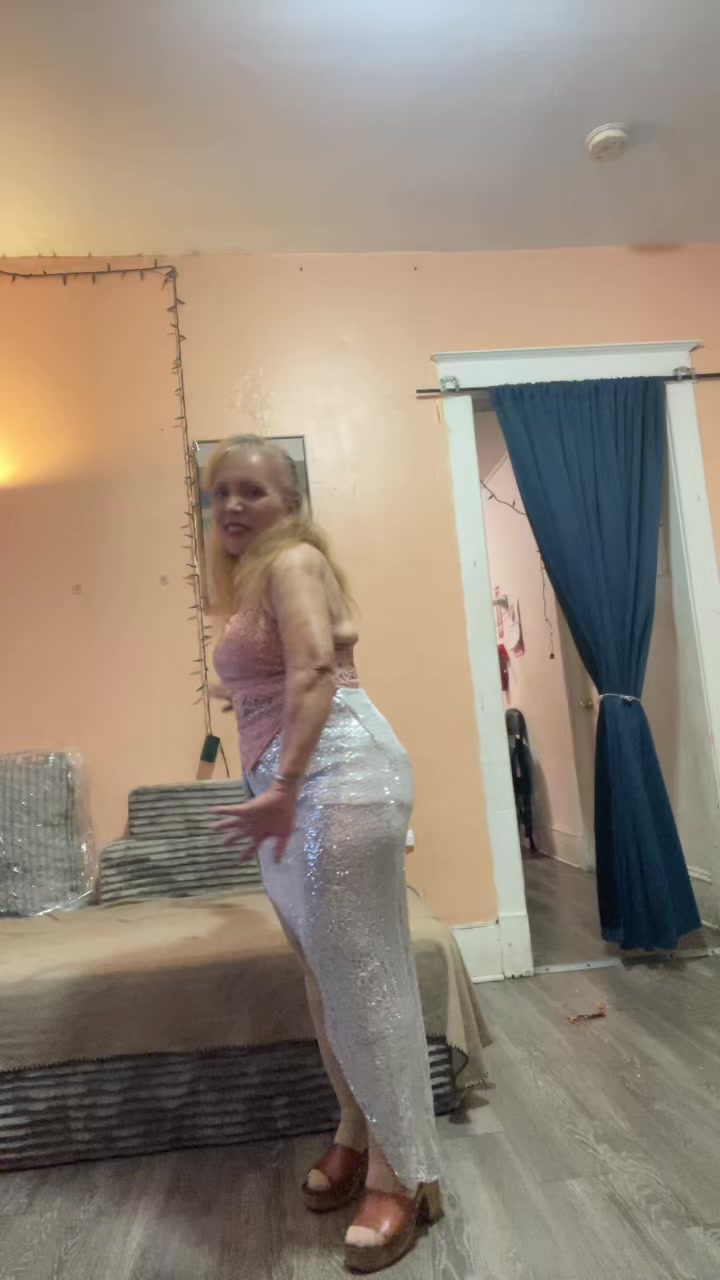 @Linda Castro