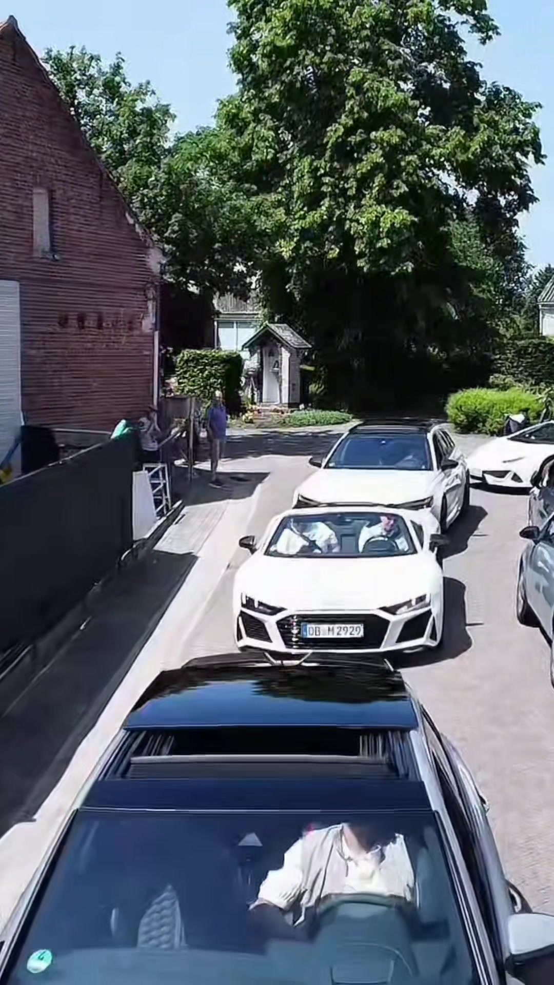 @DroneBySou