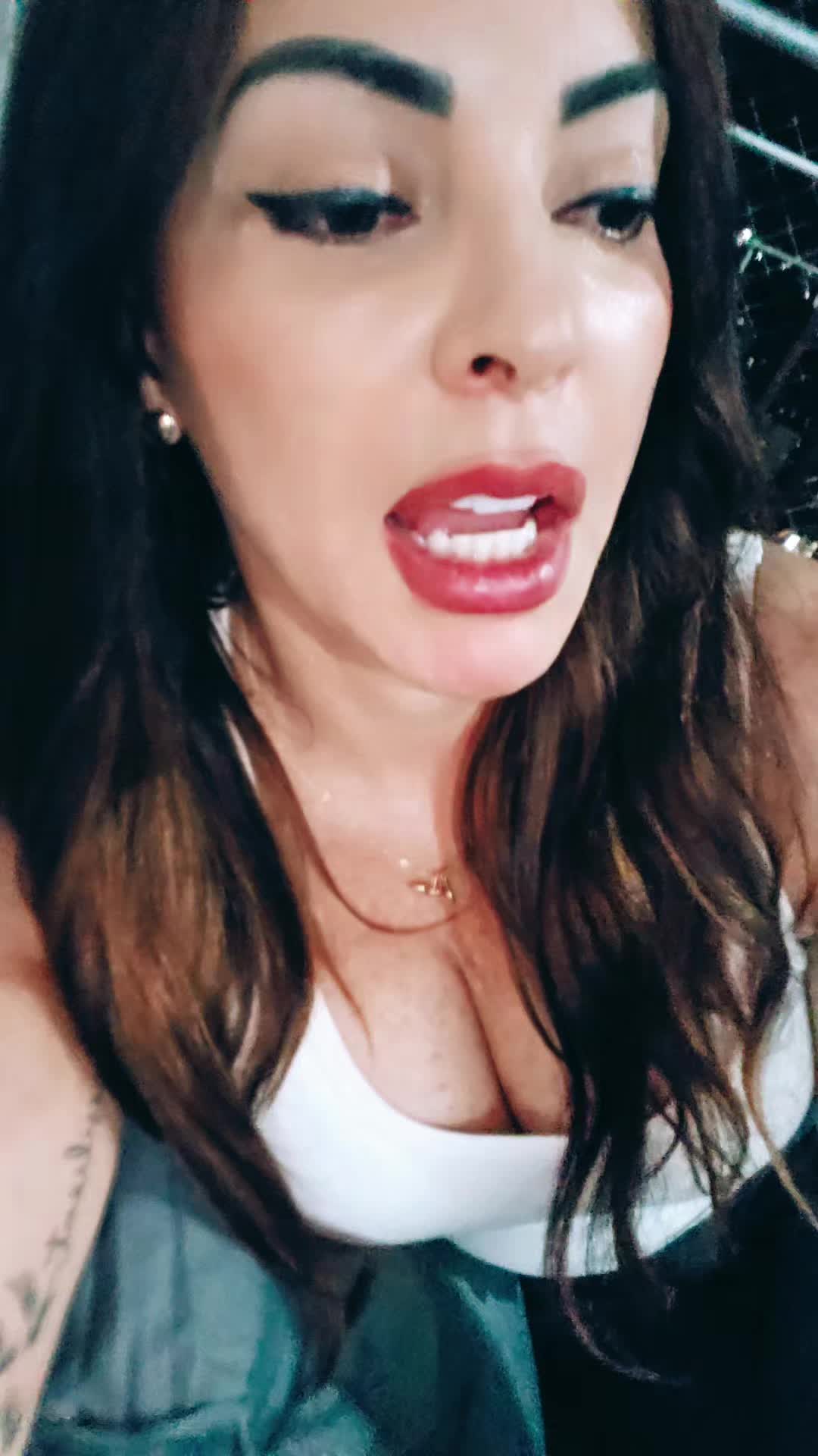 @Luna