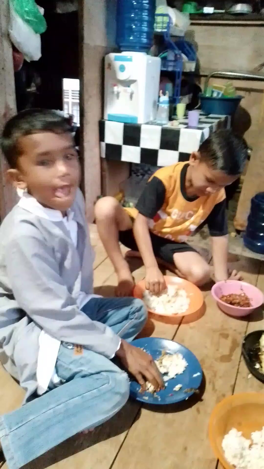 @Mukhlis