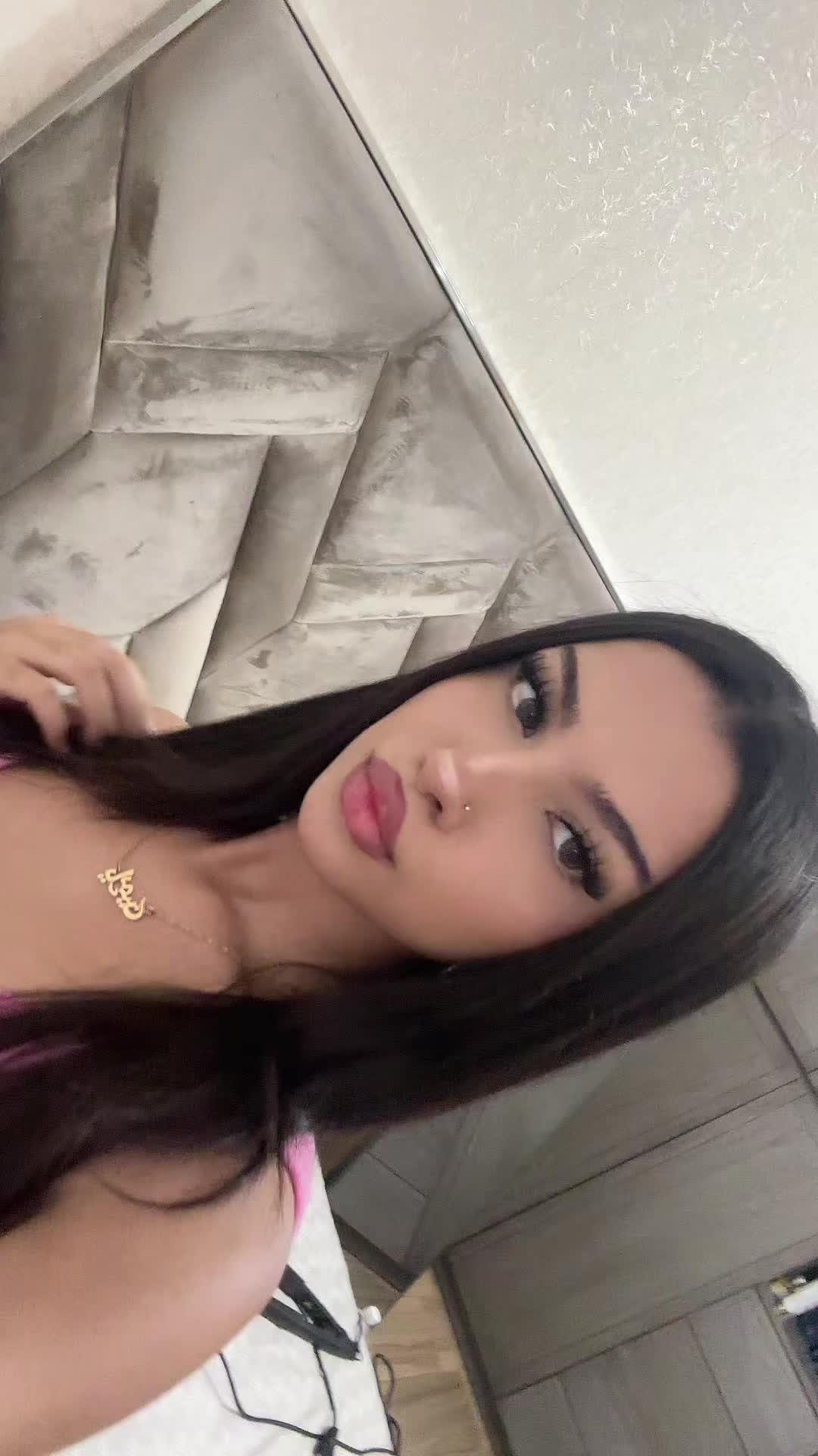 @yasmine