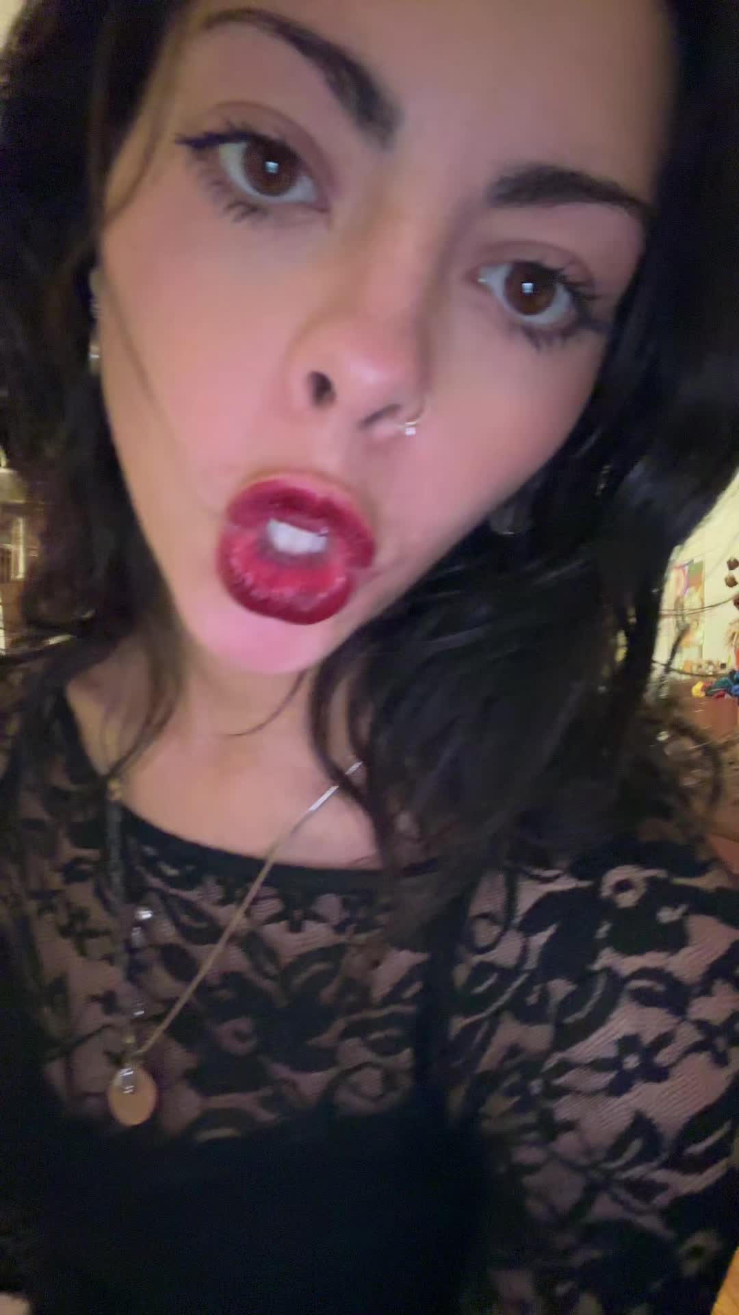 @Jenny Taylia❤️