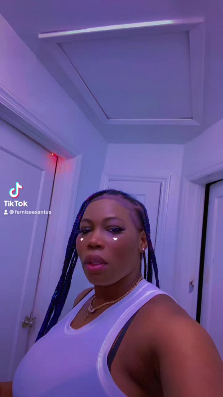 @mother of 8/ queen Nikki
