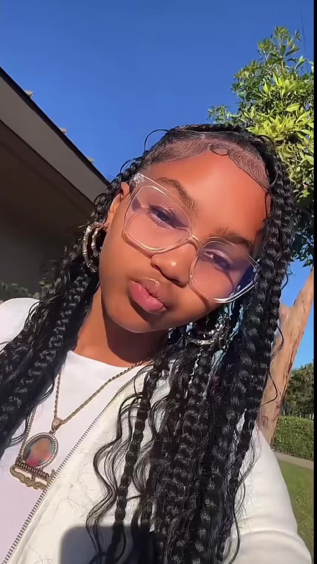 @Aniah